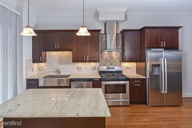 Building Photo - 2 br, 1 bath Apartment - 19 N Aberdeen St