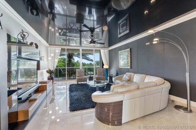Building Photo - 3100 N Ocean Blvd