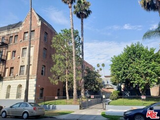 Building Photo - 329 S Manhattan Pl