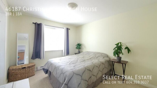 Building Photo - 46187 Christina Dr