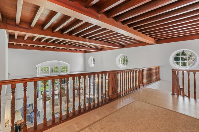 Foto del edificio - 235 Canoe Hill Rd
