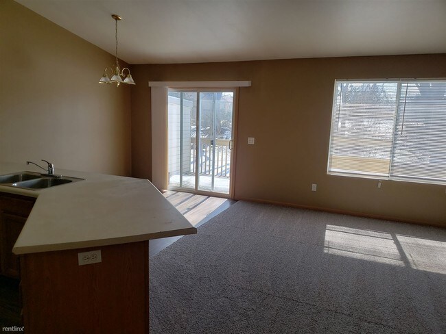 Foto del edificio - 1740 Dawes Ct SE