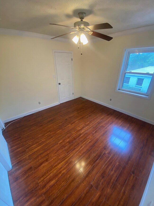 Dormitorio - 3737 Park St N