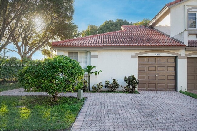 Foto del edificio - 5000 NW 116th Ct