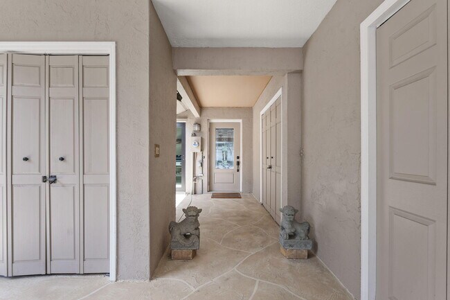 Foto del edificio - 4189 SE St Lucie Blvd