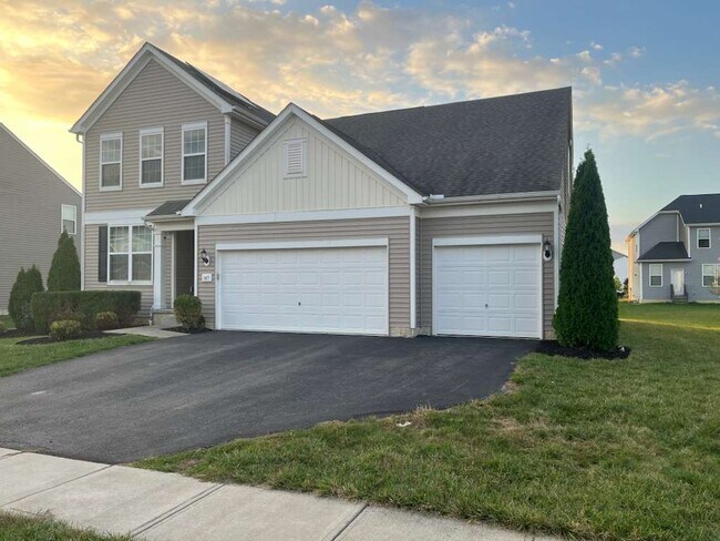 Building Photo - 165 Saddlebred Cir