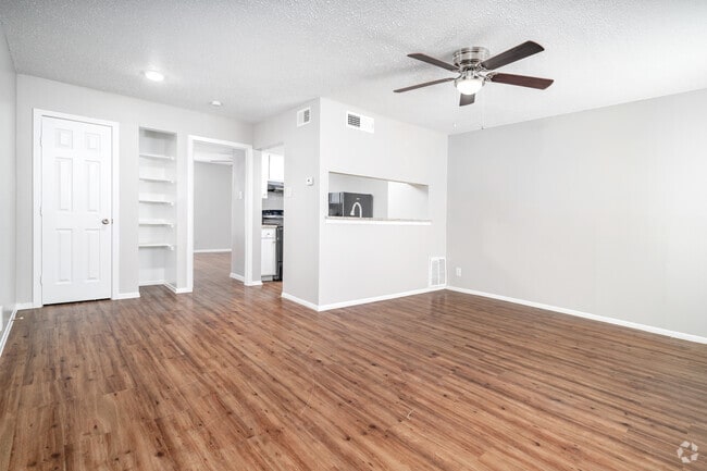 1BR, 1BA - 578SF - Living Room - Calypso Apartments