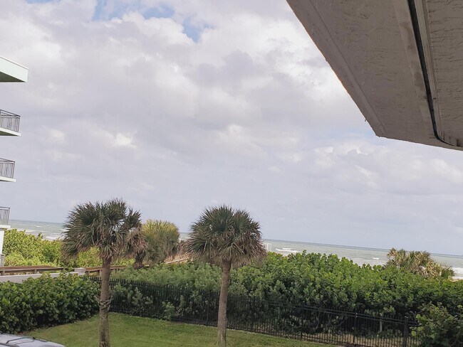 Foto del edificio - 3740 Ocean Beach Blvd
