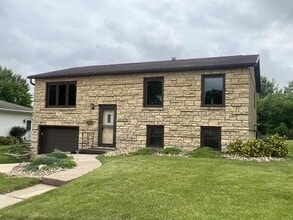 Building Photo - 3428 Dove St