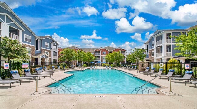 Building Photo - MAA Cosner's Corner