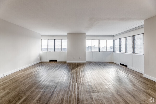 2BR, 1.5BA - 1,294 SF - Salon - Leaside Towers
