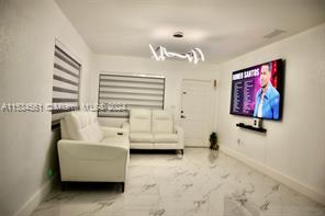 Foto del edificio - 4150 E 8th Ln