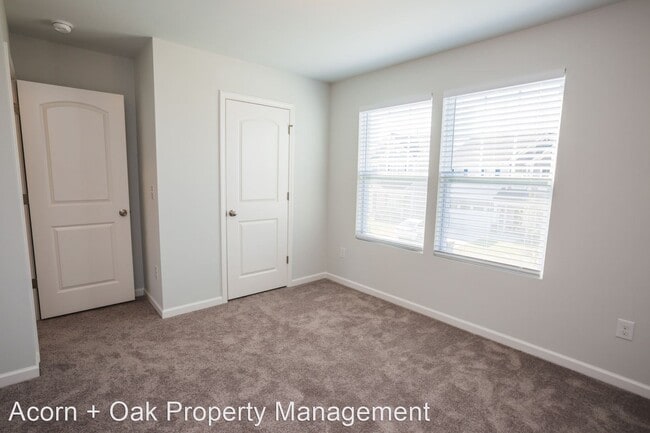 Building Photo - 3 br, 2.5 bath House - 112 Raphael Place