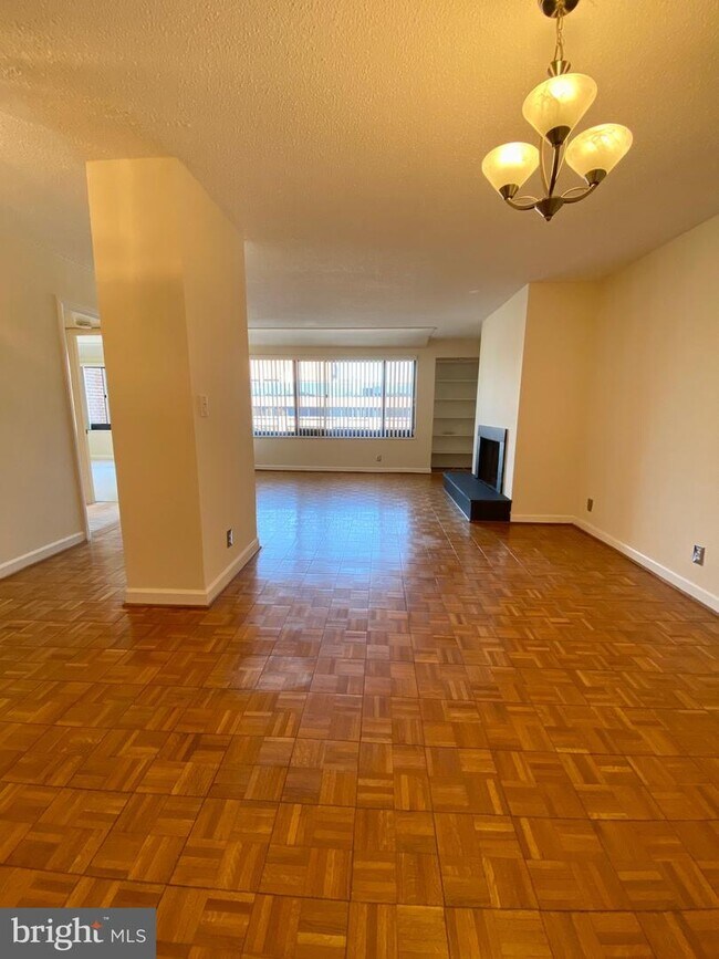 Foto del edificio - 1077 30th St NW