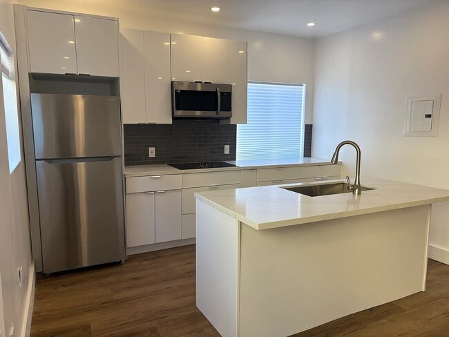 Building Photo - 1706-1712 N Gramercy Pl