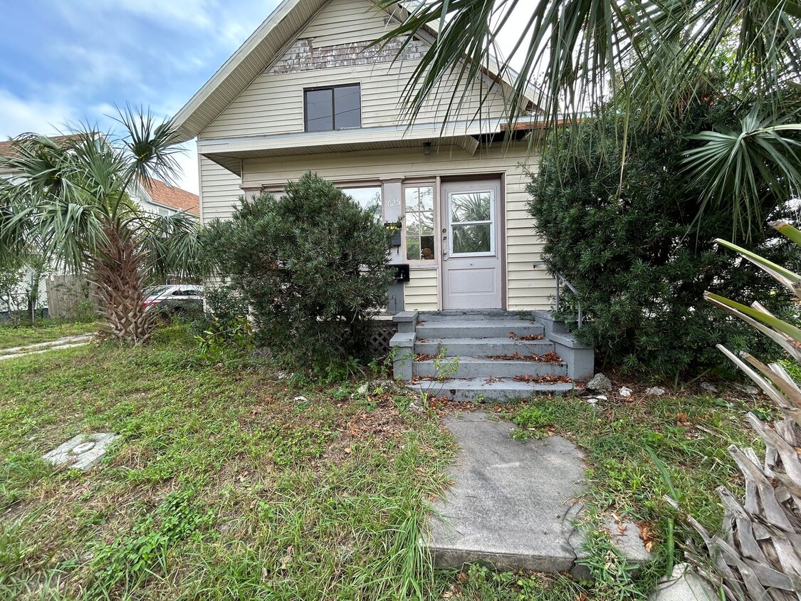 Primary Photo - Bradenton unit near downtown, beaches