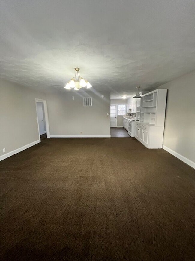 Foto del edificio - 508 W Main St