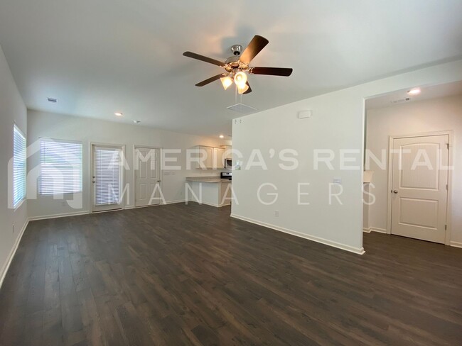 Foto del edificio - Lovely Home for Rent in Pike Road, AL!! Av...