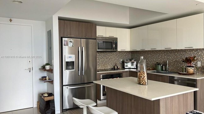 Foto del edificio - 5252 NW 85th Ave