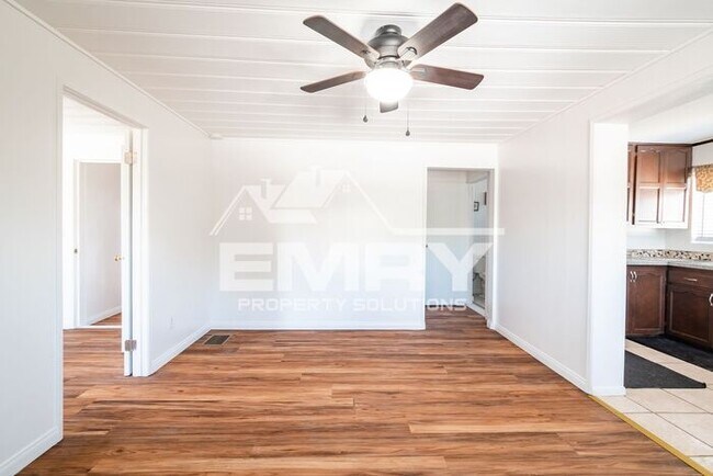 Foto del edificio - 2.5 bed 2 bath home for rent in Pico Rivera CA ready to move