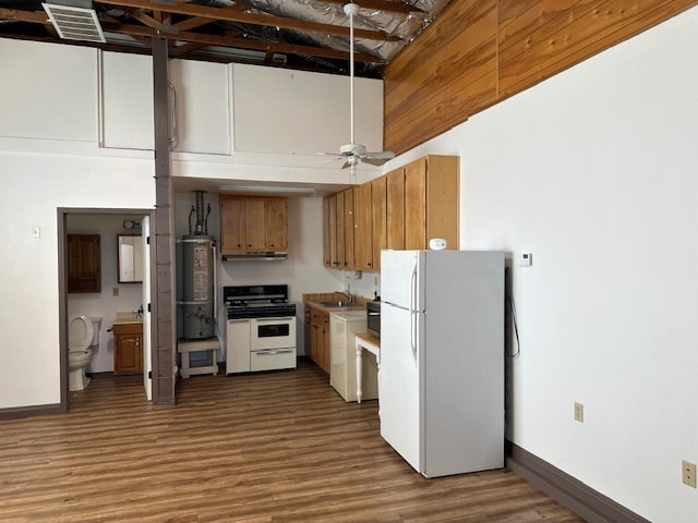 Building Photo - 310 W Lupton St