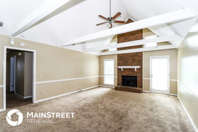 Building Photo - 6608 Lake Valley Dr