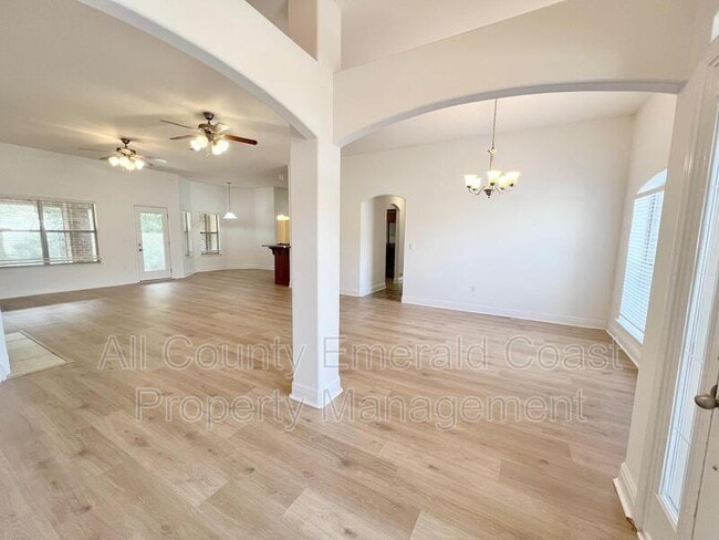 Building Photo - 2808 Shoni Dr