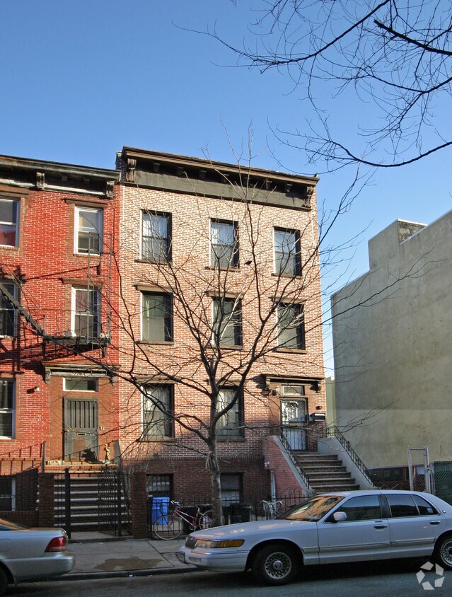 Primary Photo - 185 S 2nd St