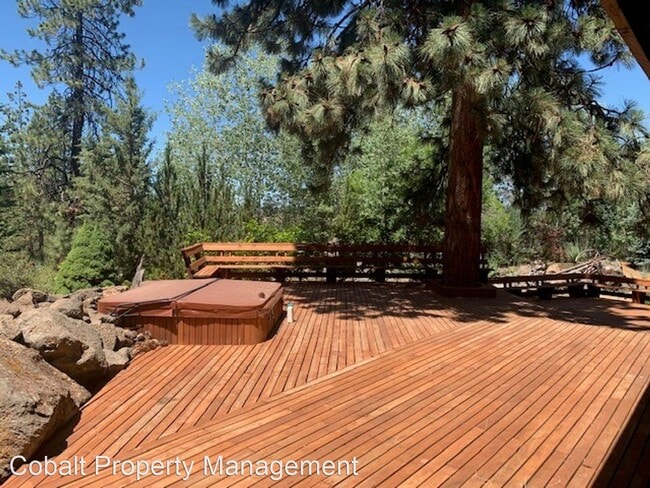 Building Photo - 3 br, 3 bath House - 61130 Bachelor View Rd