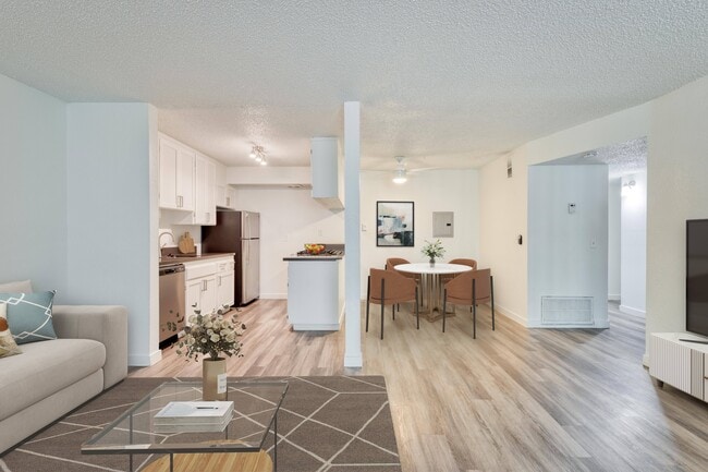 Foto del edificio - The Harlow by Trion Living