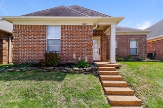 Building Photo - 10247 Morning Hill Dr