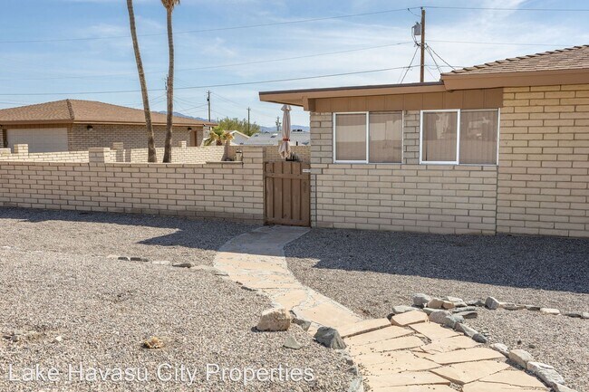 Foto del edificio - 3 br, 2 bath House - 2370 Palo Verde Blvd S