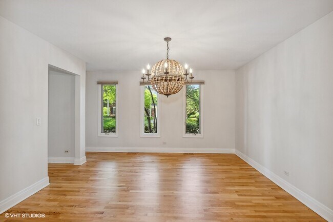Foto del edificio - 628 Mullady Pkwy