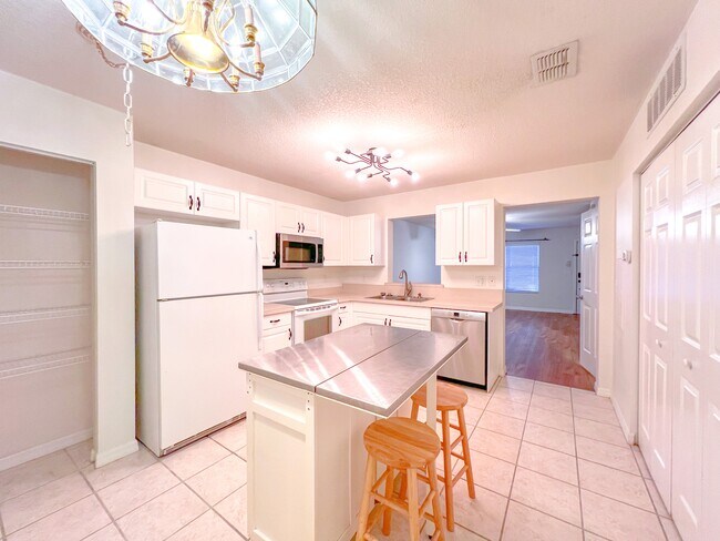 Foto del edificio - 2306 SW 42nd Dr