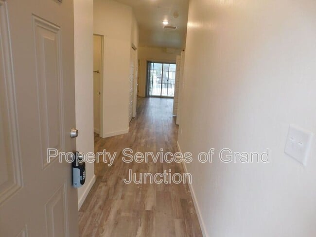 Photo - 658 Brookwillow Loop Apartment