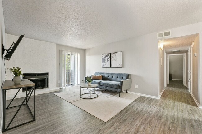 Foto del edificio - 2511 Thomason Cir