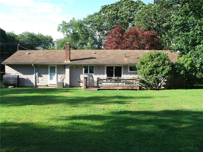 Building Photo - 144 S Pier Rd