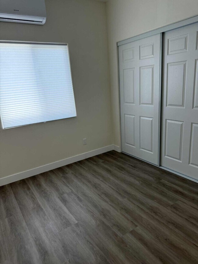 Building Photo - 11467 Westonhill Dr