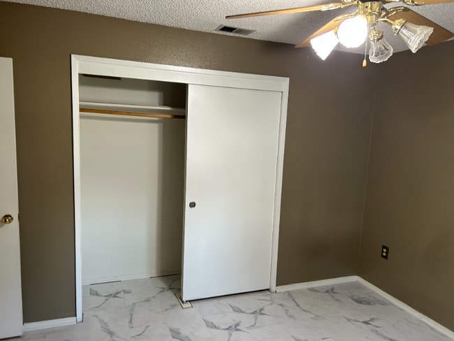 Building Photo - 9110 Sonoma Way