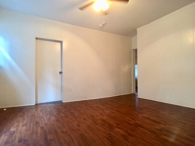 Building Photo - 345 Berry St