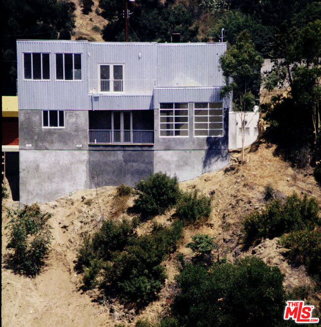 Building Photo - 8436 Brier Dr