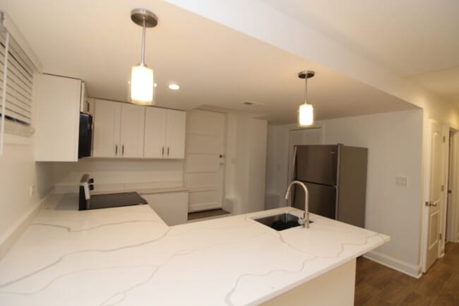 Foto del edificio - 5805 N Richmond St