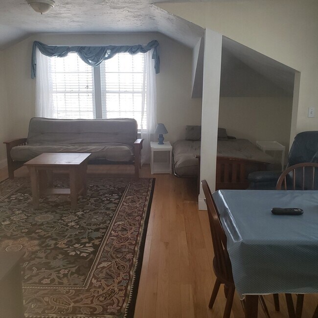 Foto del edificio - 398 B St