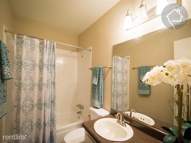 Primary Photo - 1601 Royal Crest Dr