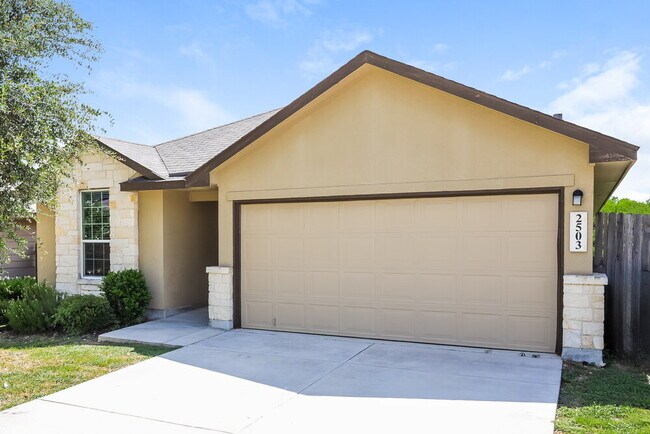 Foto del edificio - 2503 Barbwire Way