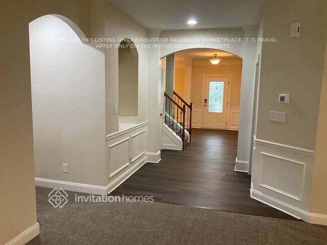 Foto del edificio - 1628 Ridgehaven Rd