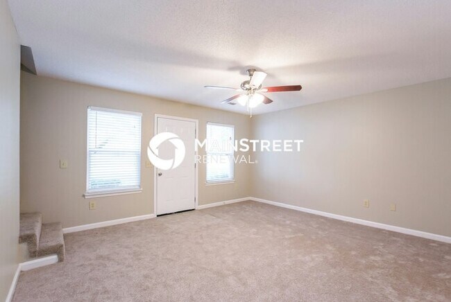 Foto del edificio - 3 Bedroom Pet-Friendly Home in Douglasville, GA with Main Street Renewal