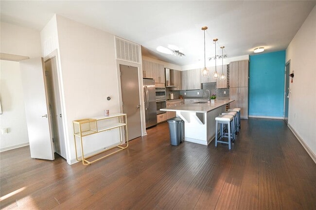 Building Photo - 3600 S Lamar Blvd