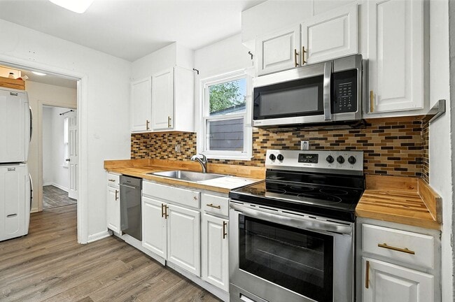 Foto del edificio - Charming & Updated 3-Bedroom Home in Histo...