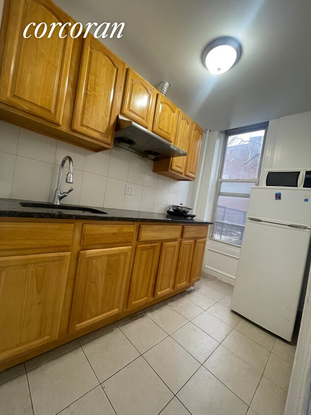 350A Tompkins Ave Unit 2, Brooklyn, NY 11216 Room for Rent in